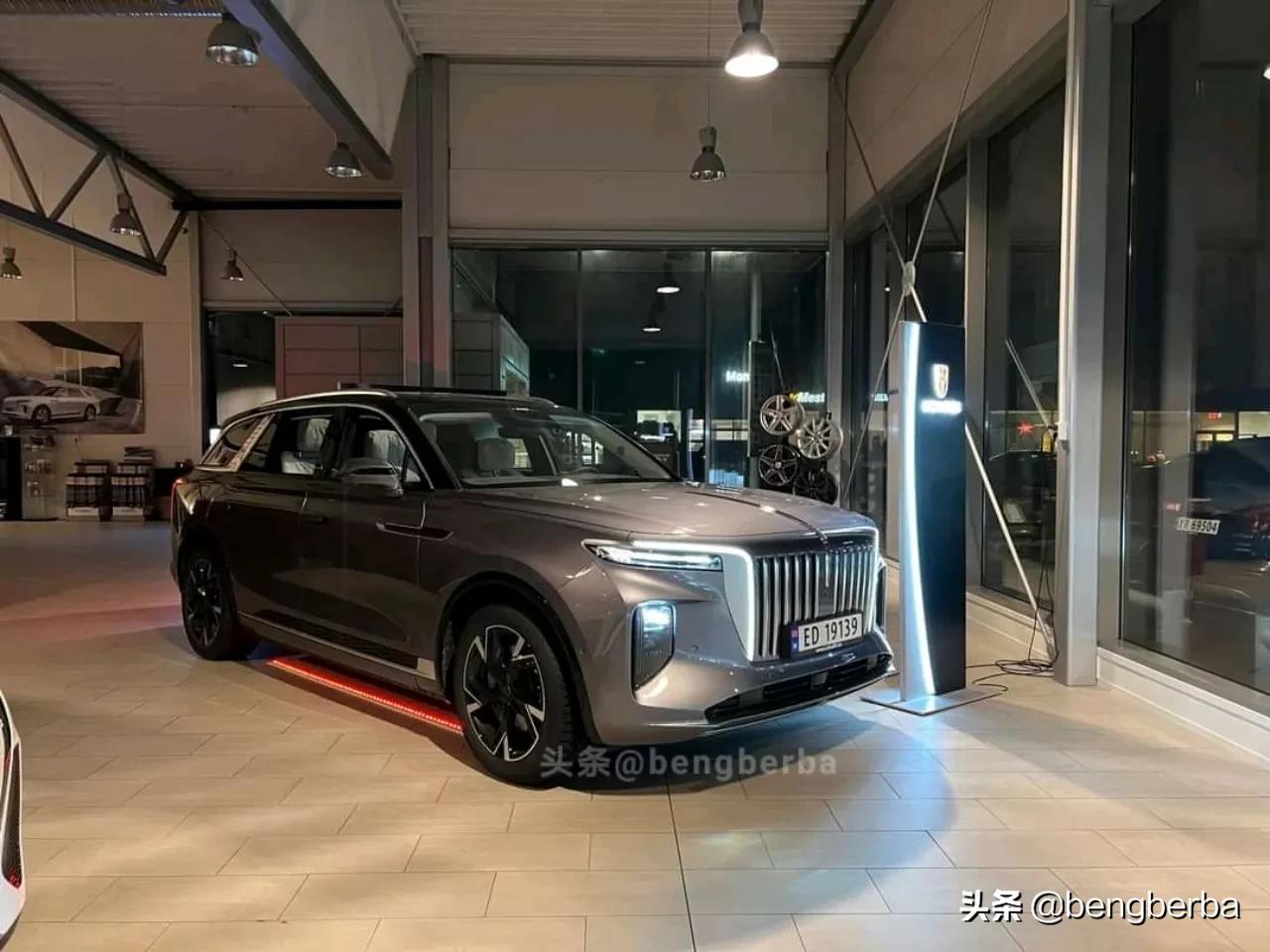 2022新款红旗e-hs9燃油版五座,红旗hs9出口多少钱