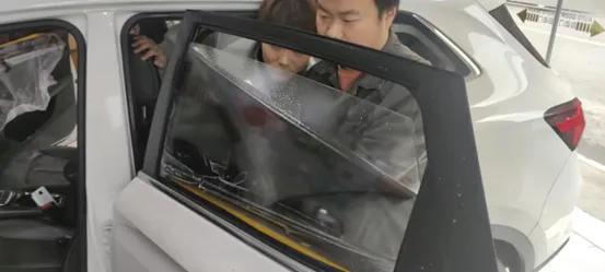 新车怎么选玻璃膜,性价比高的汽车玻璃膜怎么选