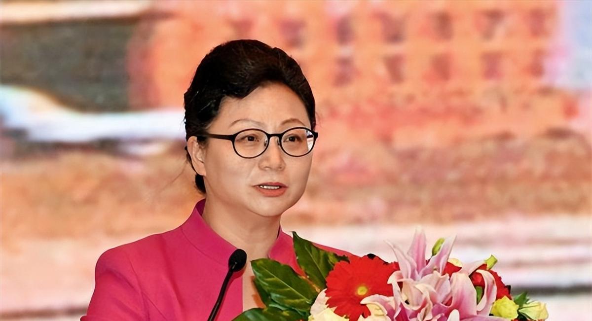 航天员老婆都是什么职业,航天员父母有什么特殊待遇