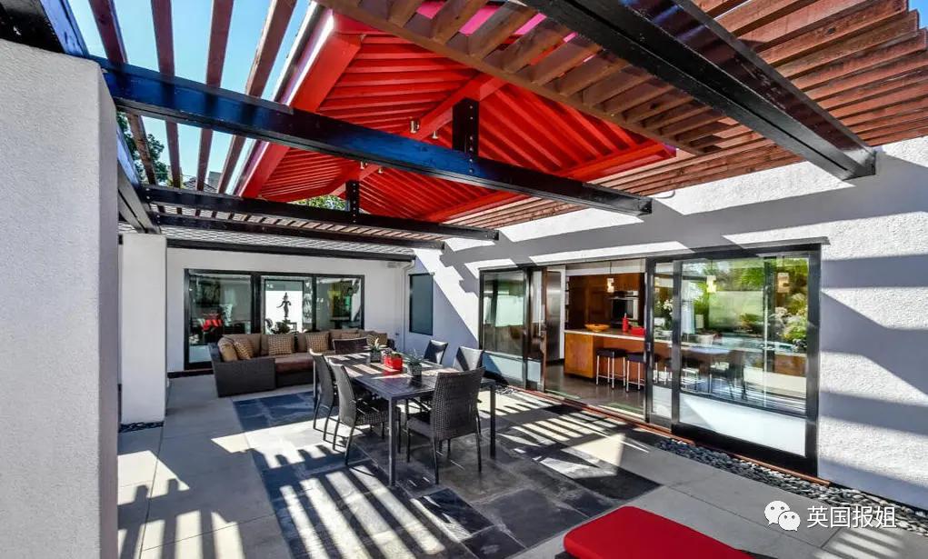 英国男子中彩票挥霍一空,男子买彩票中奖2.19亿元