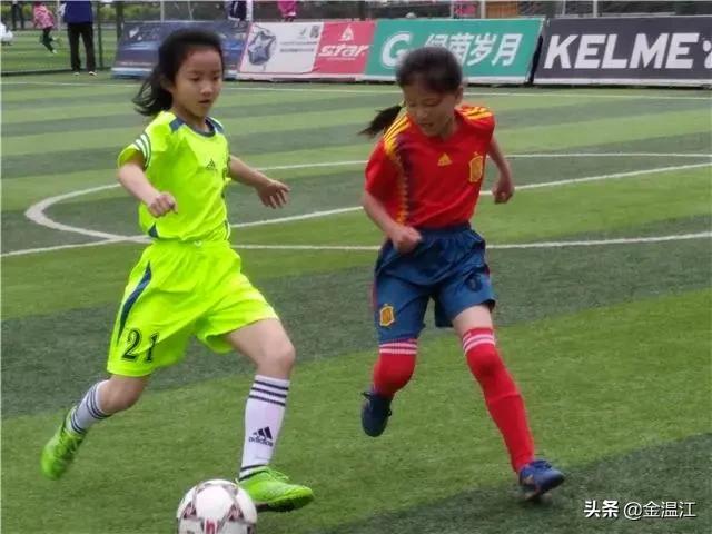 中国女足亚洲杯夺冠民众庆祝,足球比赛中国女足