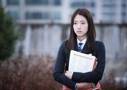 推荐5部适合在春日看的韩剧,十部熬夜必看经典韩剧