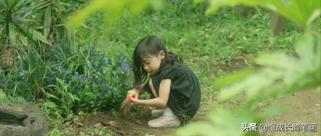 妈妈和女儿的心灵对话,妈妈在学校和儿子做家务对话