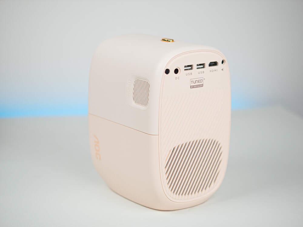 aoc智能投影仪a1max真实亮度测评,aoca1真实亮度