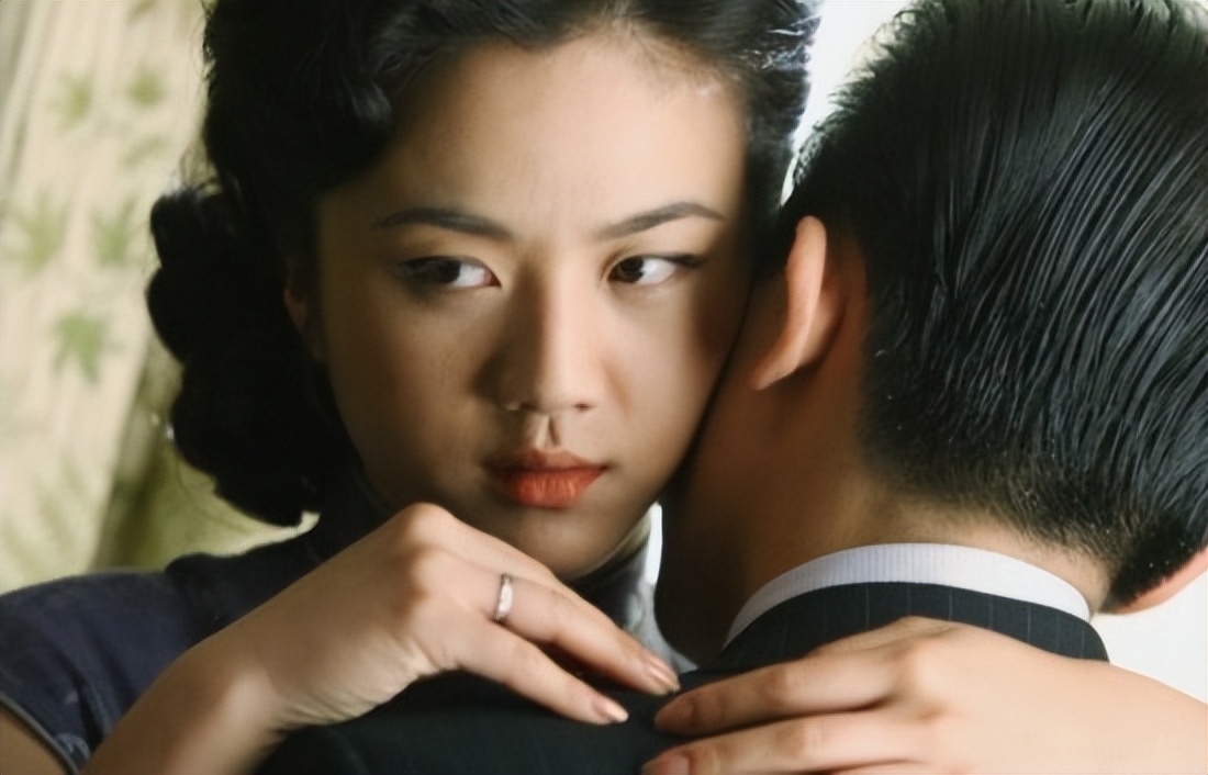 女演员揭秘娱乐圈内幕,娱乐圈被坑惨的女星