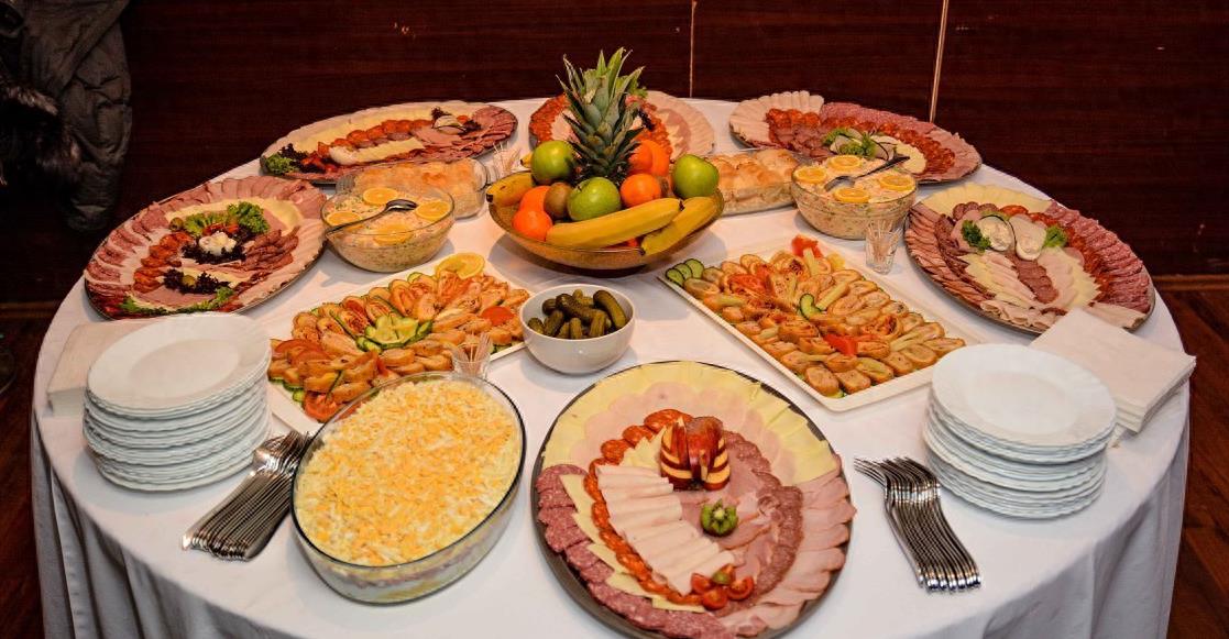 意外遭遇：留守寡妇与公公的不可告人的秘密