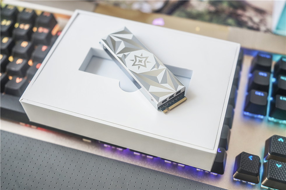 5800X+6600+钢影PF1+飓风S240水冷+阿帕奇机箱的TT半全家桶装机