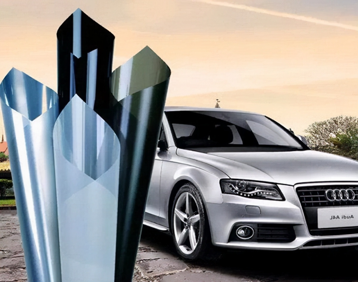 在4s店买的汽车玻璃贴膜靠谱吗,4s店汽车玻璃贴膜需要注意什么