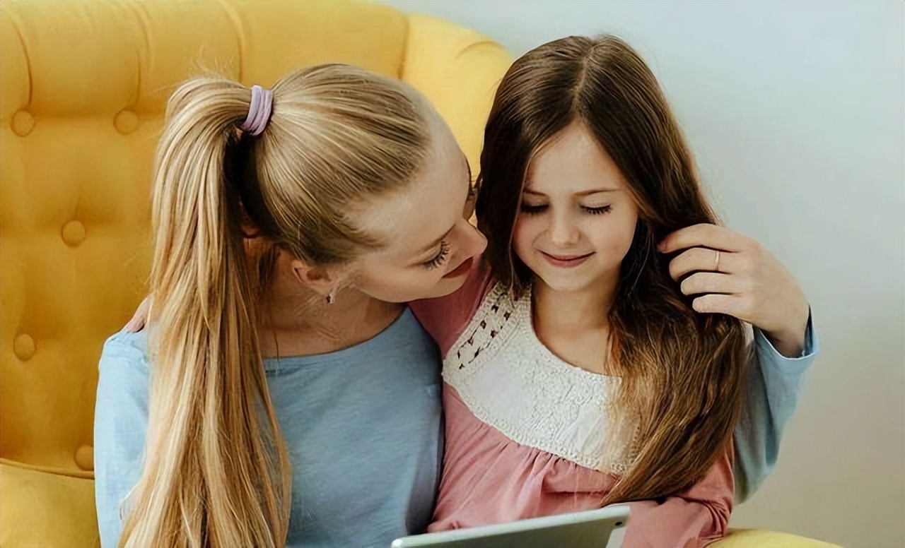 女生第一次月经一般在几岁,女人停月经最佳年龄是多少岁