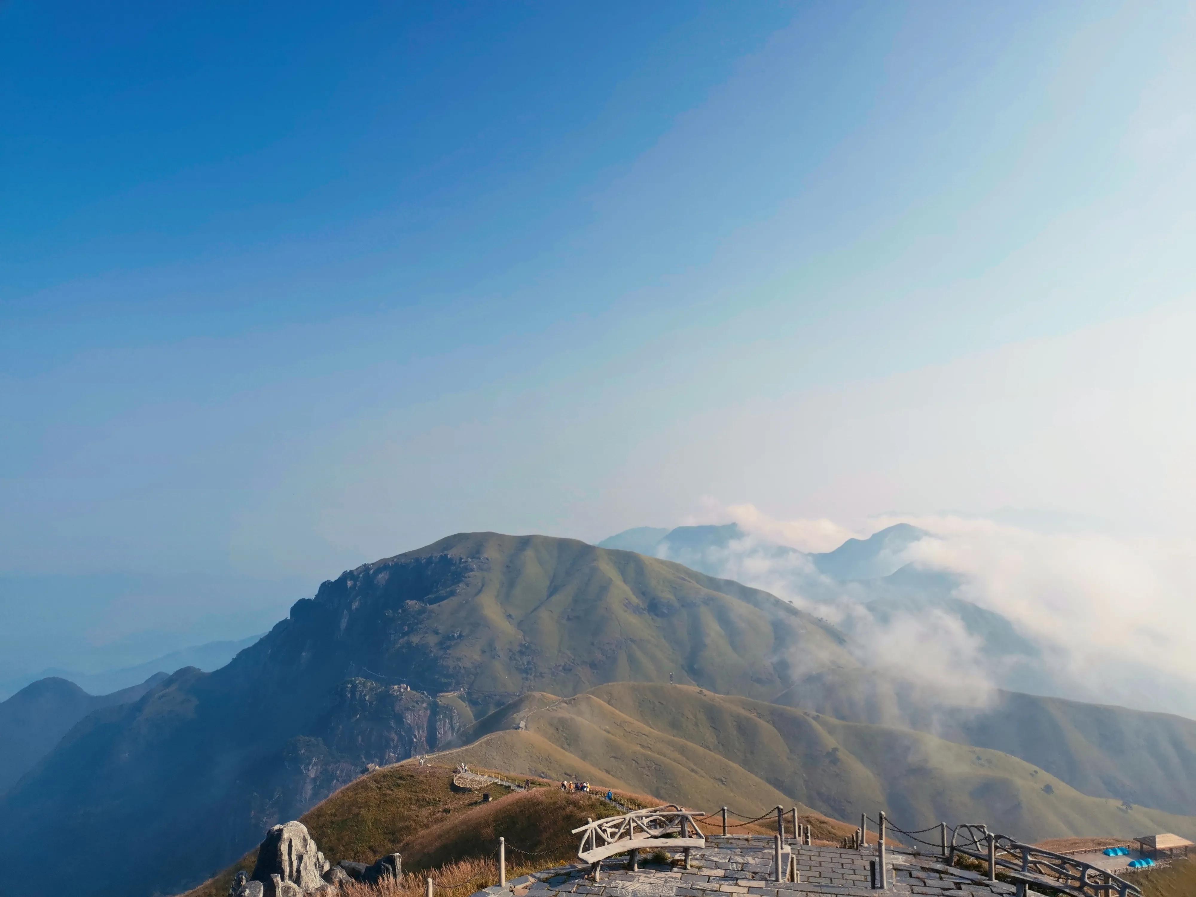云端漫步武功山,武功山云端
