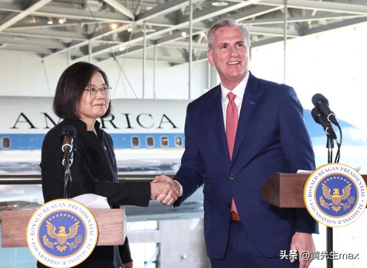 引狼入室！台媒报道美军驻台200教官，我国国防部直接把话挑明。