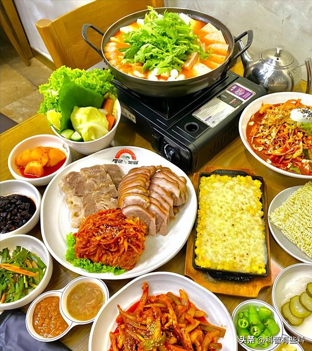 韩国网友发出提问:中国人连泡菜都吃不起,还敢说自己全面小康?