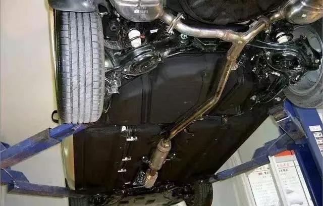 水性底盘装甲对比油性底盘装甲,防爆装甲和底盘装甲的区别