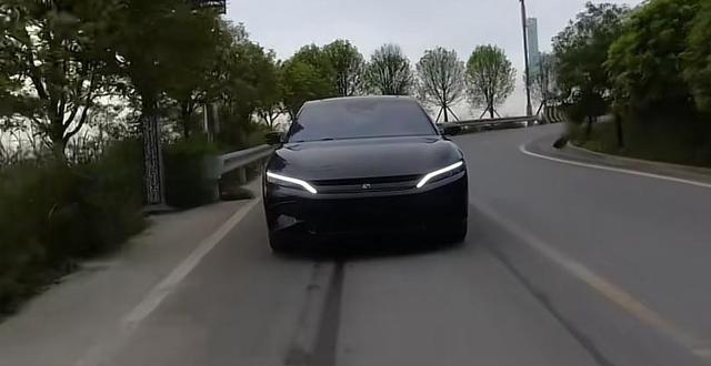 比亚迪汉EV运到白俄罗斯卖70万！在国内微利销售，出口收割老外？