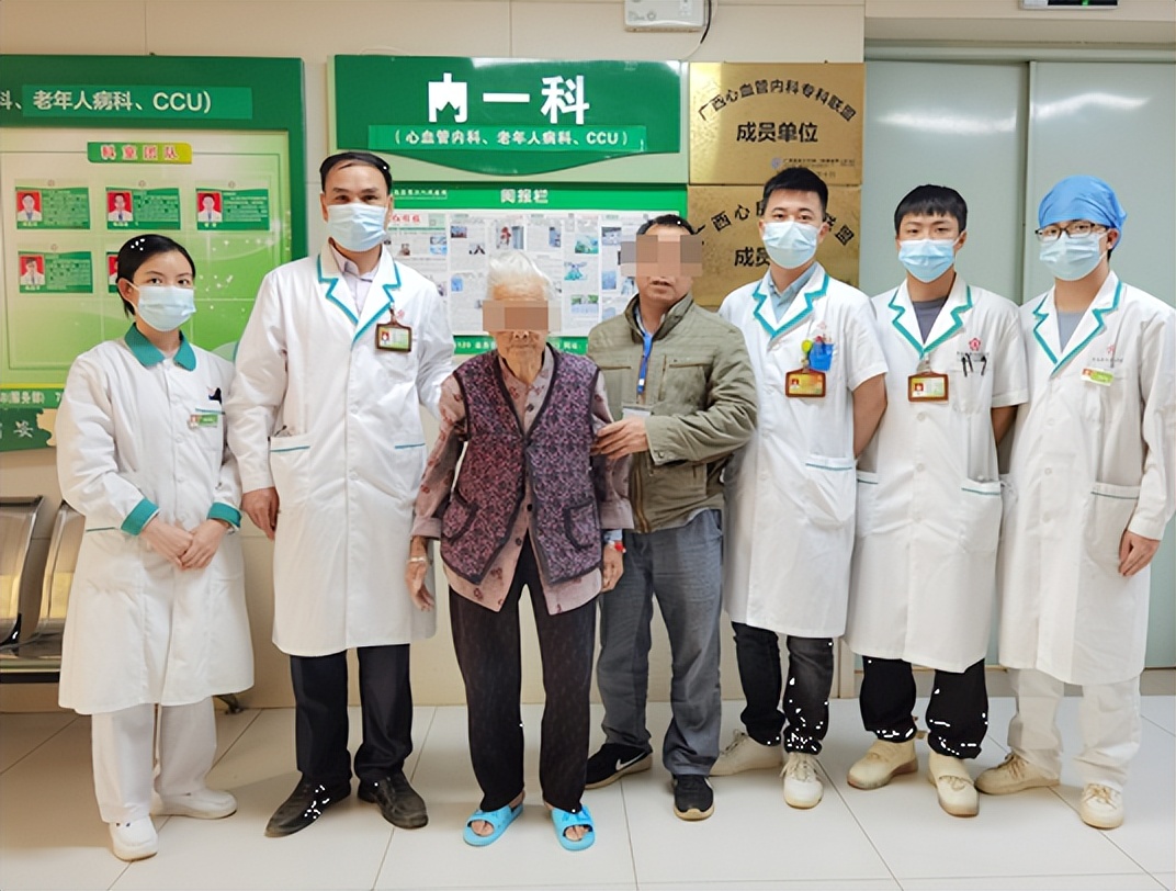 致敬每一位在抗疫一线的工作人员,致敬每一位奋斗在前线的医护人员