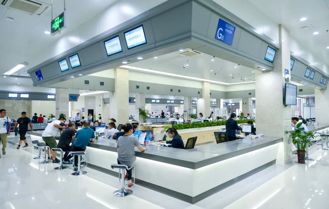 以振兴之笔擘画乡村发展画卷,以山水为笔绘好乡村振兴图