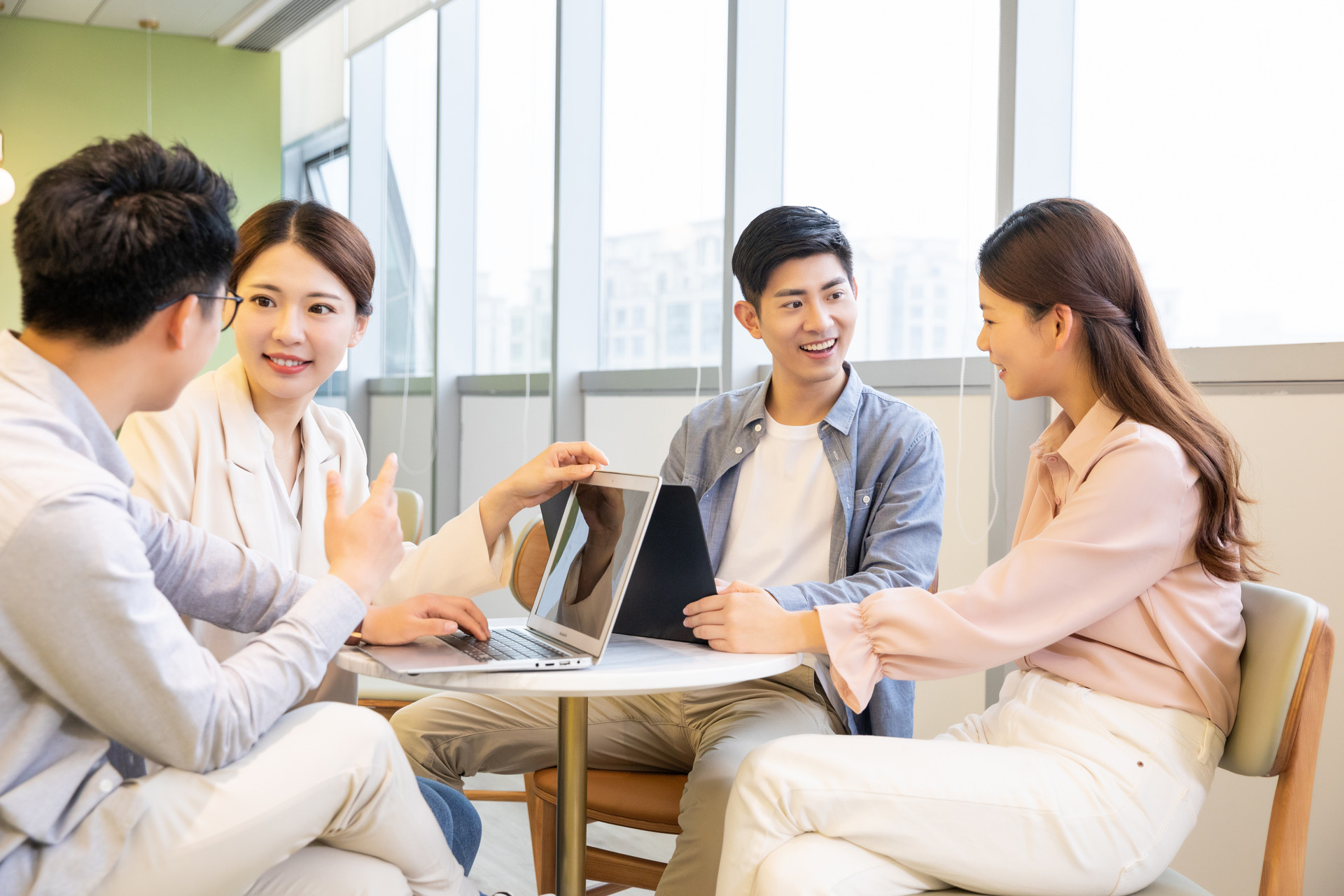 解锁单身生活新乐趣:4.14黑色情人节活动策划方案ChatGPTAI写作