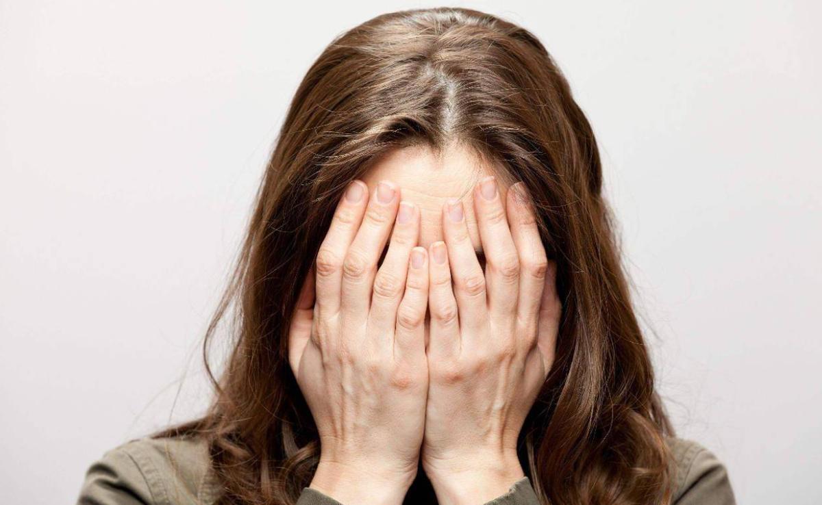 女子腹部痒，医生用镊子夹出16只阴虱！原来阴虱有4个传播途径