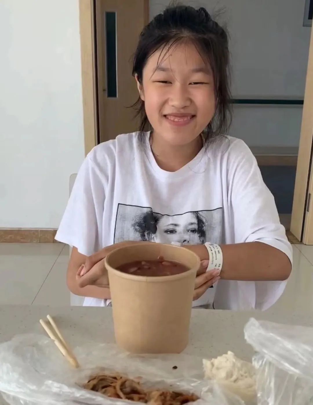 移植45天大出血,七岁女孩肝移植失败第二天大吐血