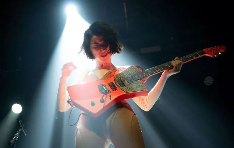 女电吉他手受欢迎程度,电吉他独奏经典女吉他手