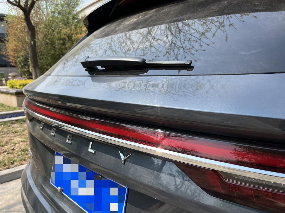 星越l和红旗hs5哪个空间更好,吉利星越l和红旗hs5哪个更好