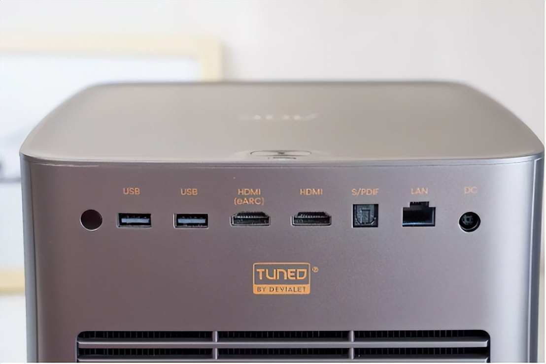 AOCL1S激光投影,比肩激光电视的投影仪