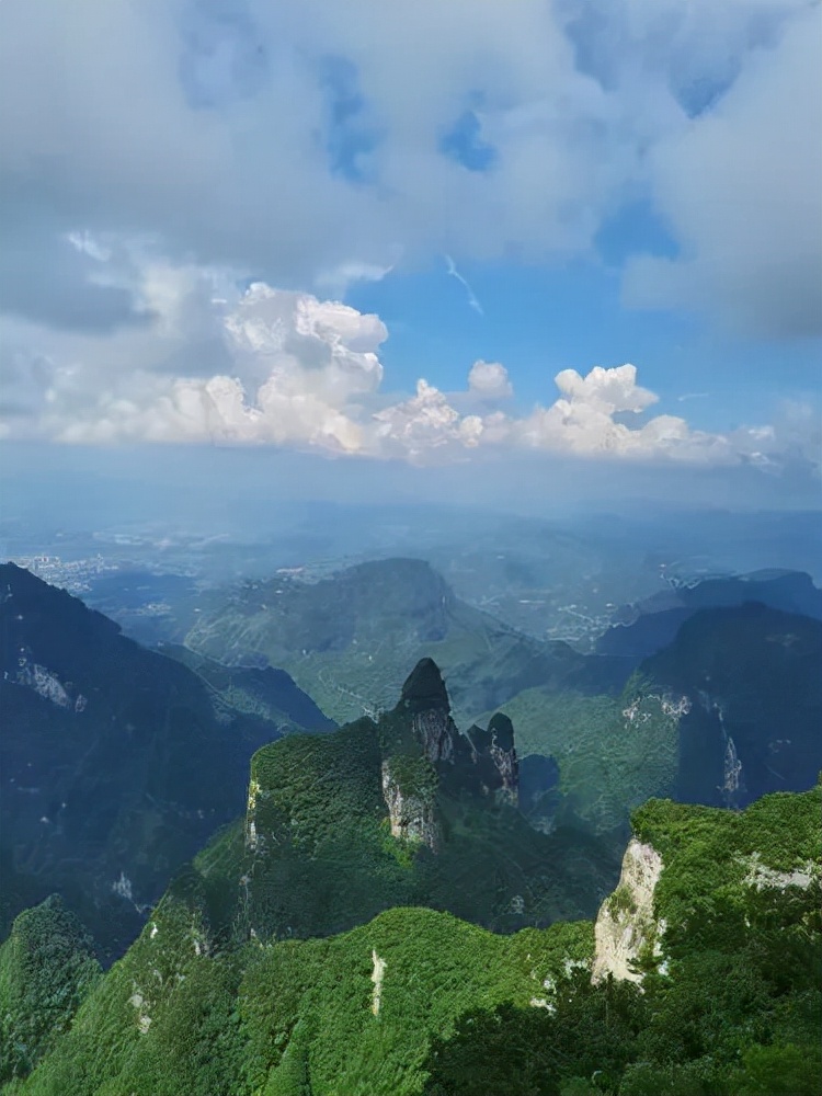 湖南省张家界天门山风景区,张家界天门山海拔高多少米