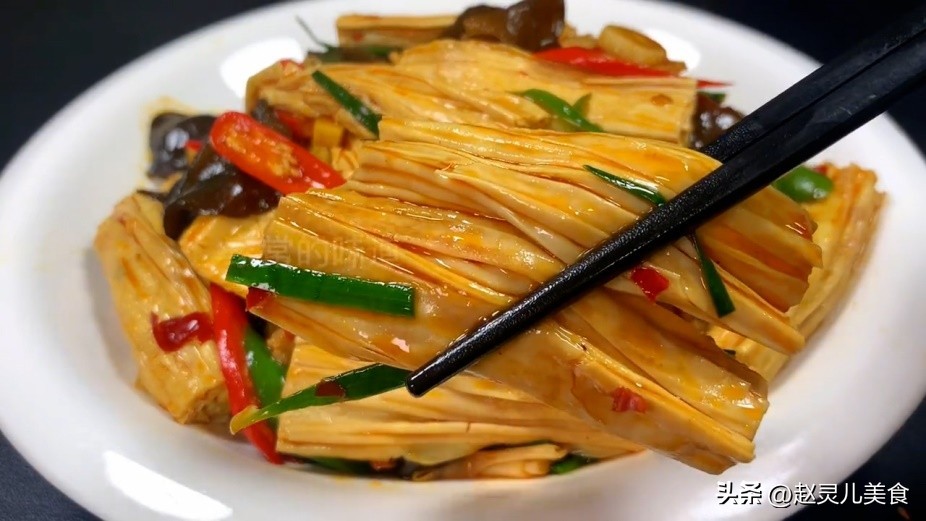 甲流来袭莫慌看完之后轻松应对,甲流来袭出现症状别硬扛要早用药