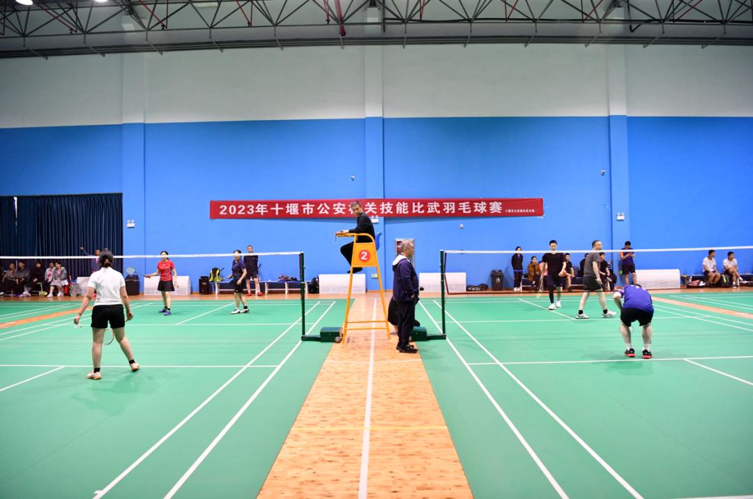 谁羽争锋杯羽毛球比赛,谁羽争锋羽毛球馆电话