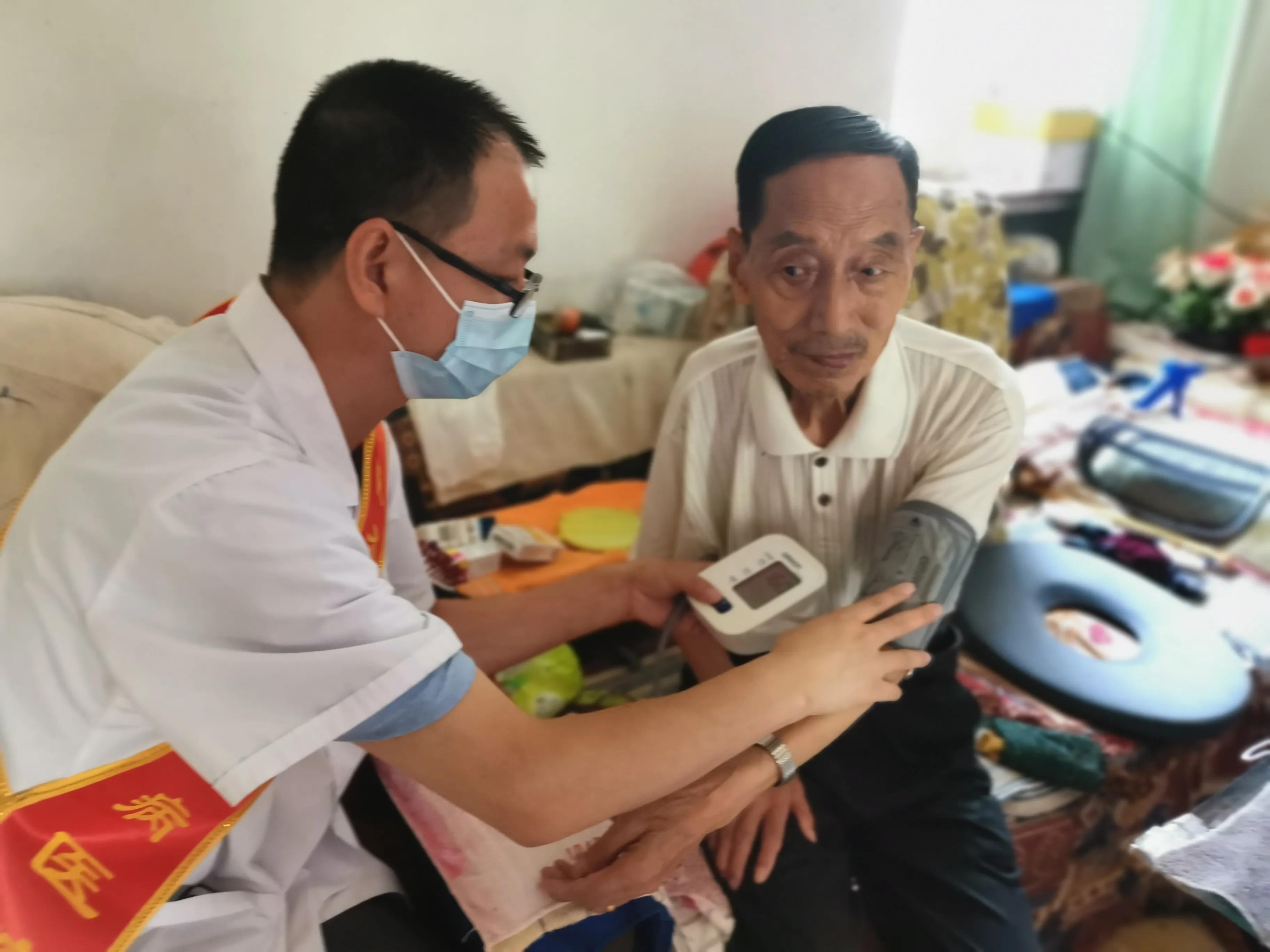 关爱百姓健康社区义诊送药活动,关爱老人健康义诊进社区活动方案