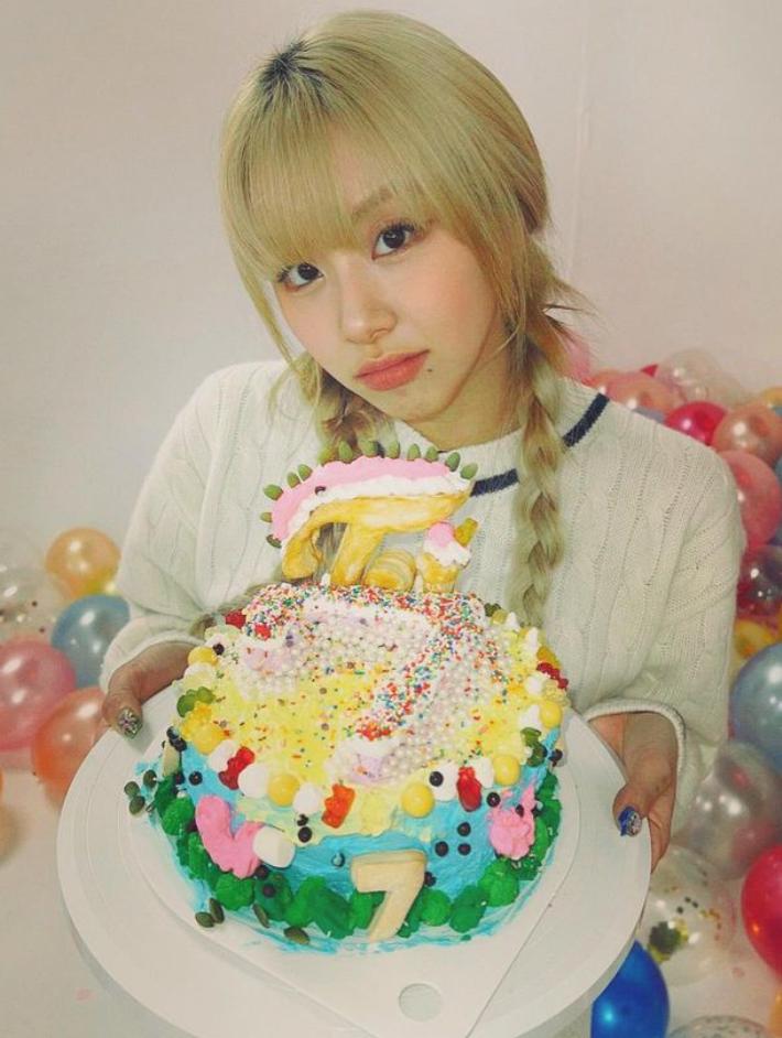 从人气垫底到拥有百万直拍的鬼马爱豆！她怎么变美的？