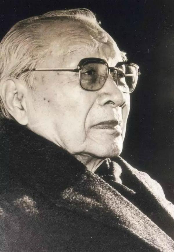 阔别70年,初恋结了4次婚,她却终生不嫁,再会面时情意了然于心