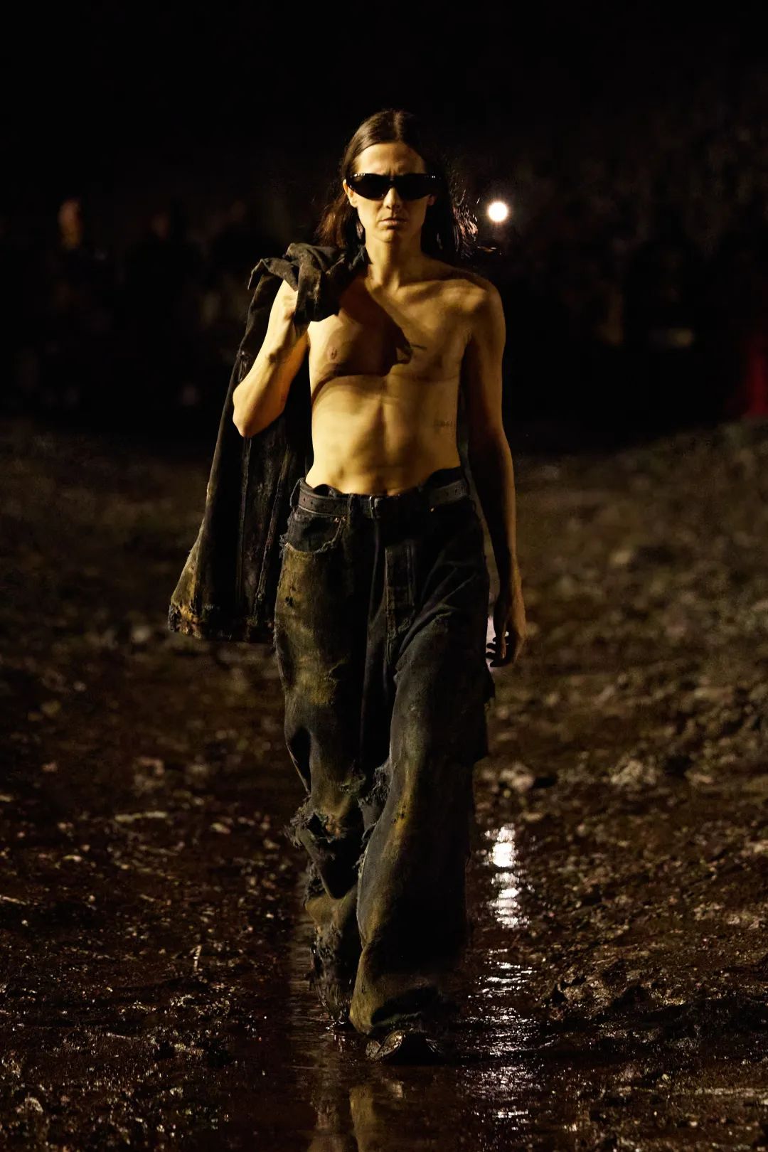 balenciaga泥土秀,balenciaga秀