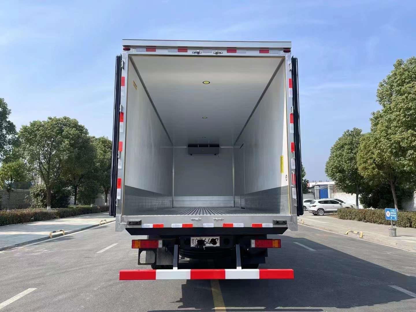 6米8东风天锦PLUS冷藏车配置上都有哪些升级,东风天锦的具体配置