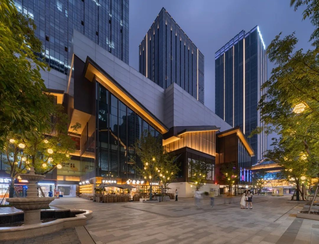 时光共鸣大城兑现|北辰·光谷里，产商融合正当燃