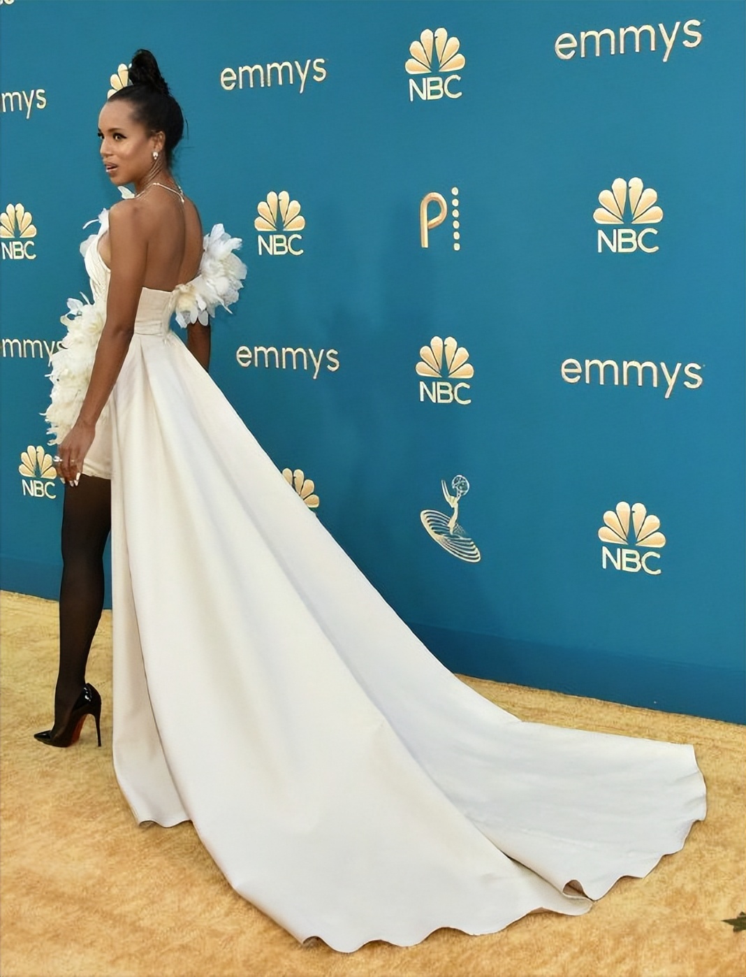 艾美奖红毯女星礼服图片,2019红毯艾美奖