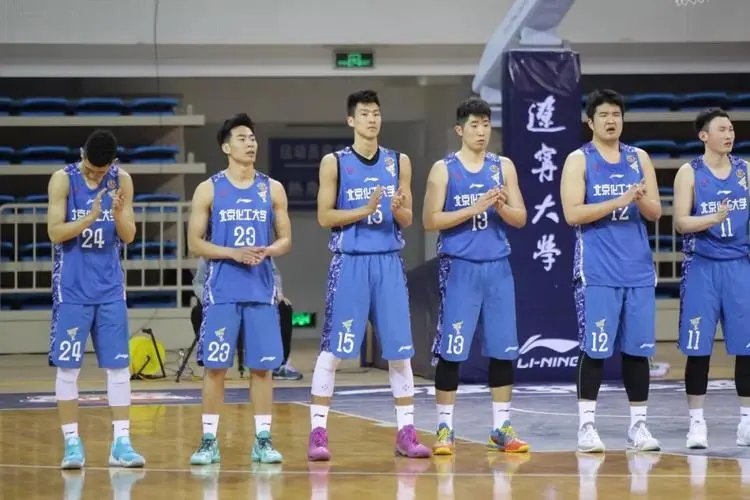 清华附中的“文森·卡特”，运动力锋线：李玮颢，加盟天津队打球