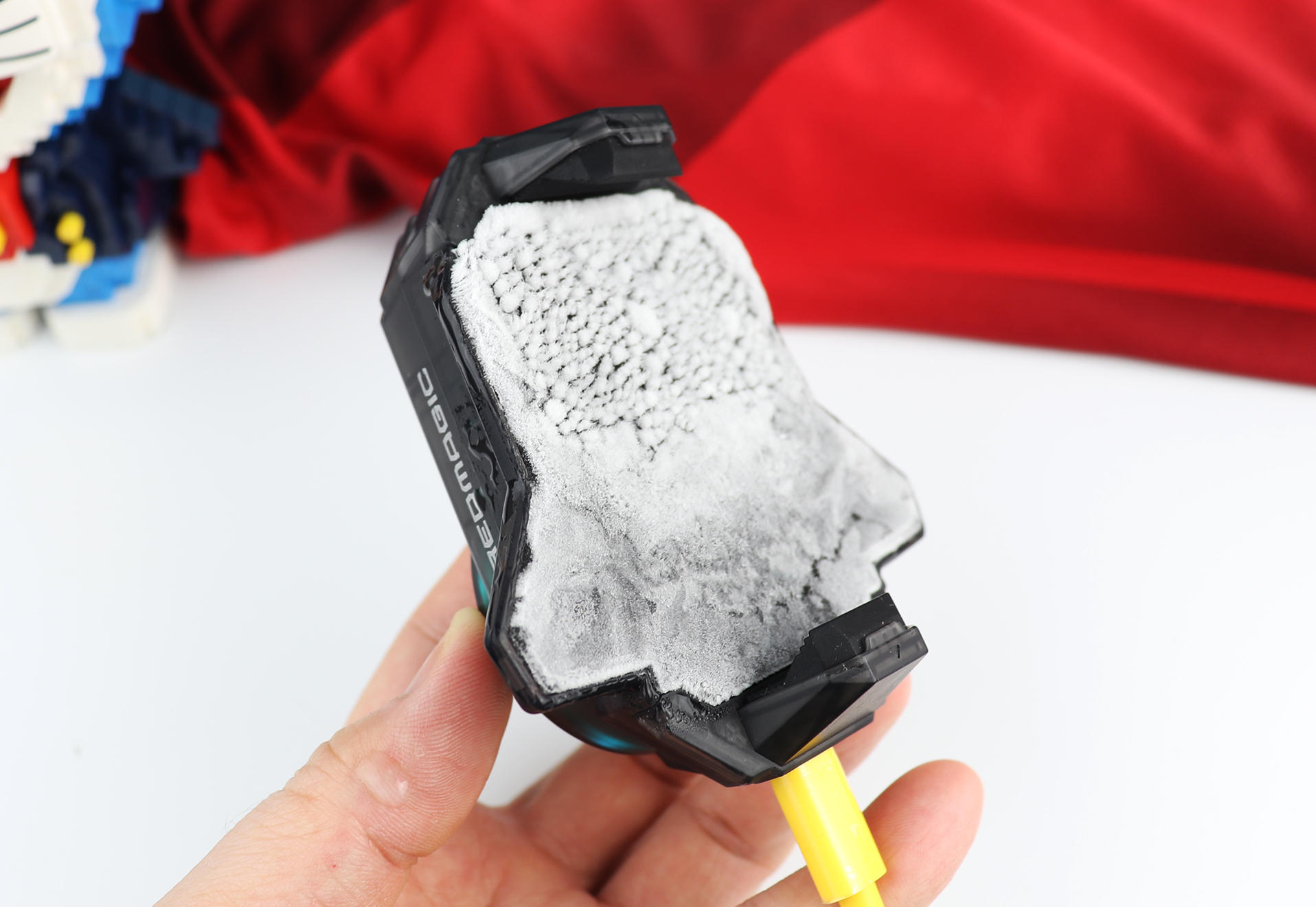 红魔散热器均衡和酷冷,手机发热散热慢怎么处理