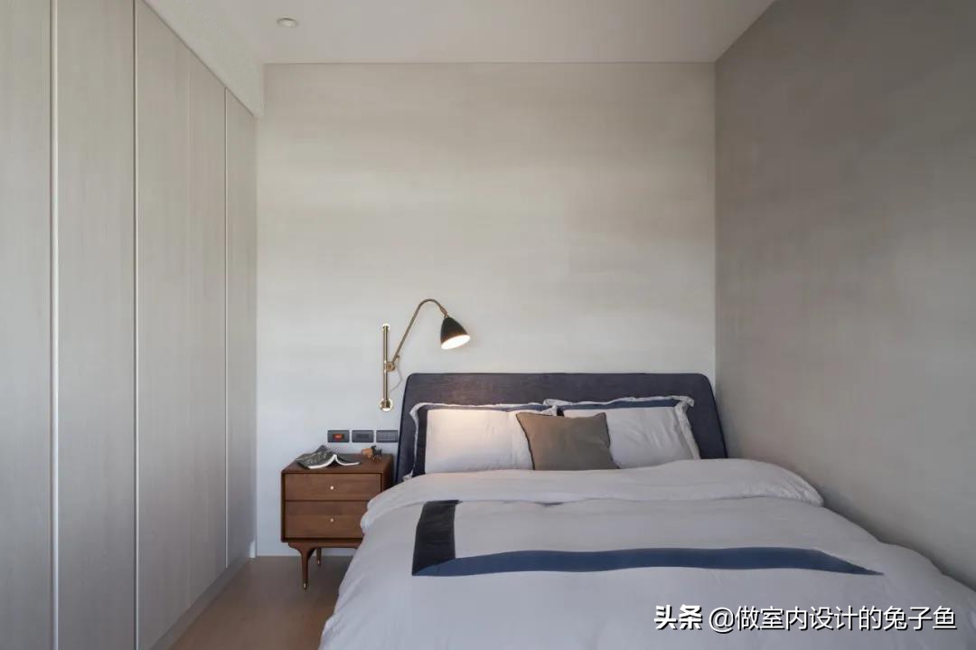 没吊顶衣柜怎么做到顶,衣柜没做到顶怎么解决