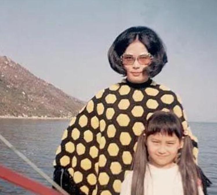 蓝琼缨因为什么去世,赌王二太蓝琼缨传奇的一生