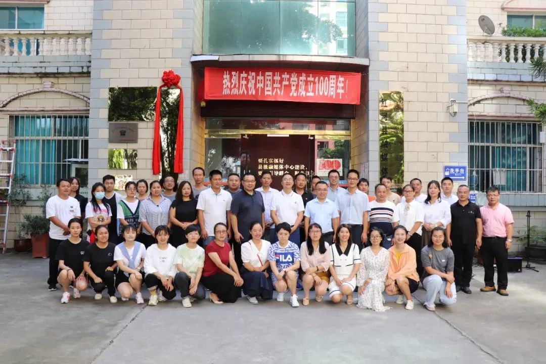 加强正面宣传营造舆论导向,加强舆论建设我们该怎么做