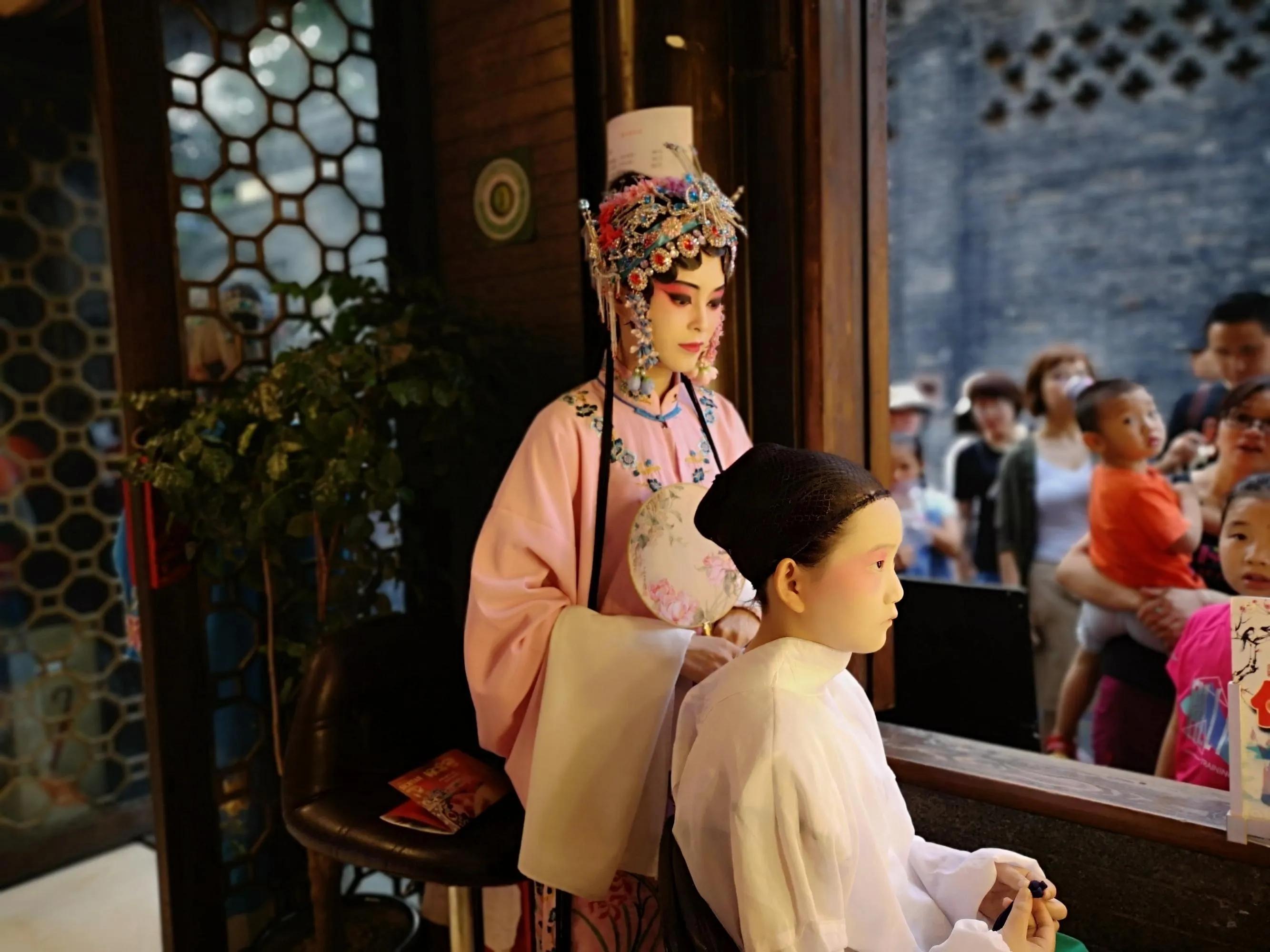 成都美食一条街排行榜成华区,成都美食宽窄巷子店