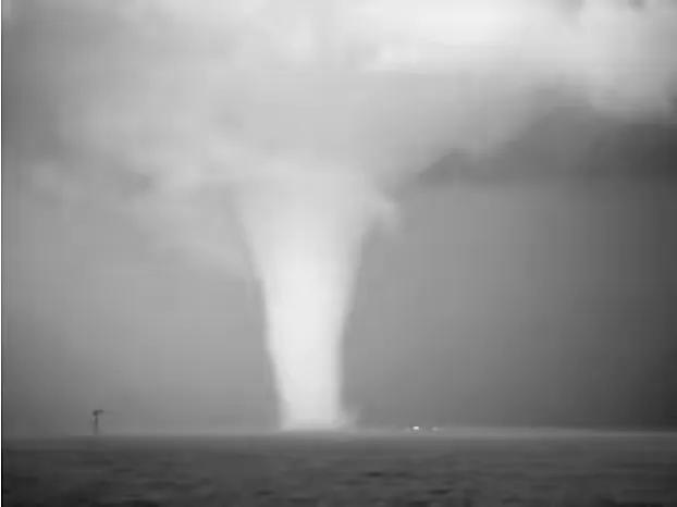 广州从化疑现龙卷风,广州从化龙卷风惊心动魄