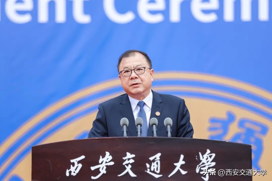 竢实扬华自强不息的交大精神,交大与国家同呼吸共命运