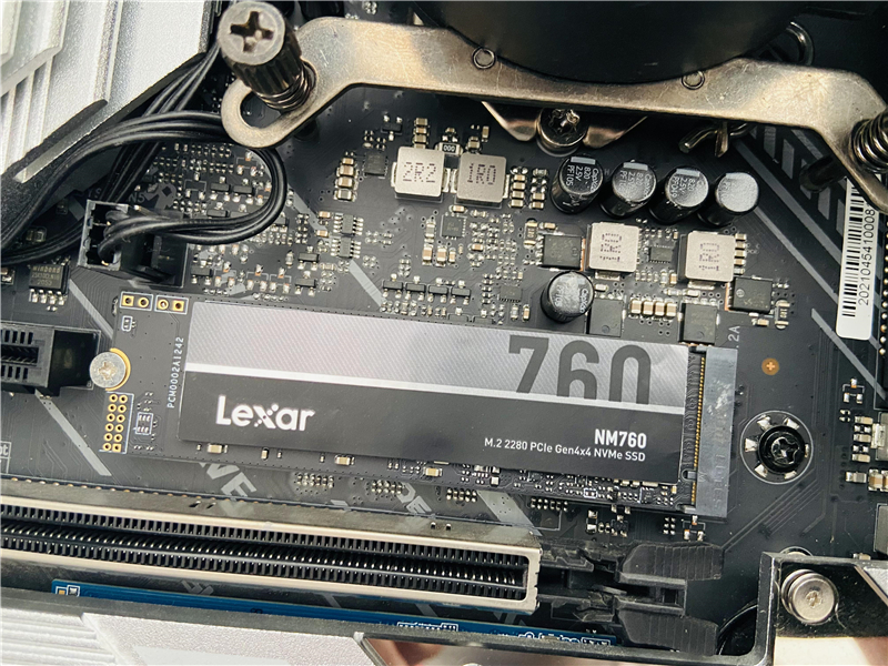 解锁PCIe4.0x4巅峰性能-雷克沙NM760固态硬盘