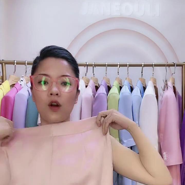 西装暴徒,西装男被勒脖子双脚挣扎的电视剧