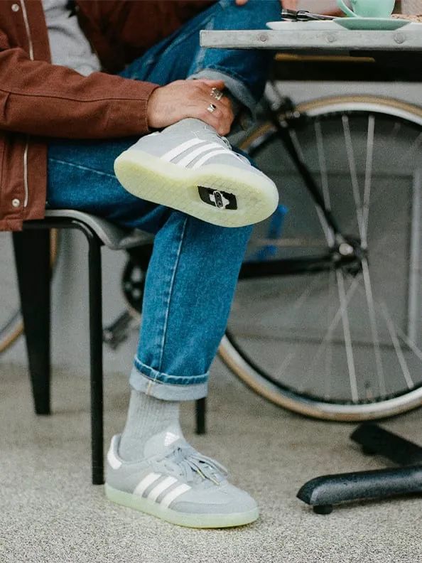 一穿就上瘾的时尚鞋,最新款的胶底鞋