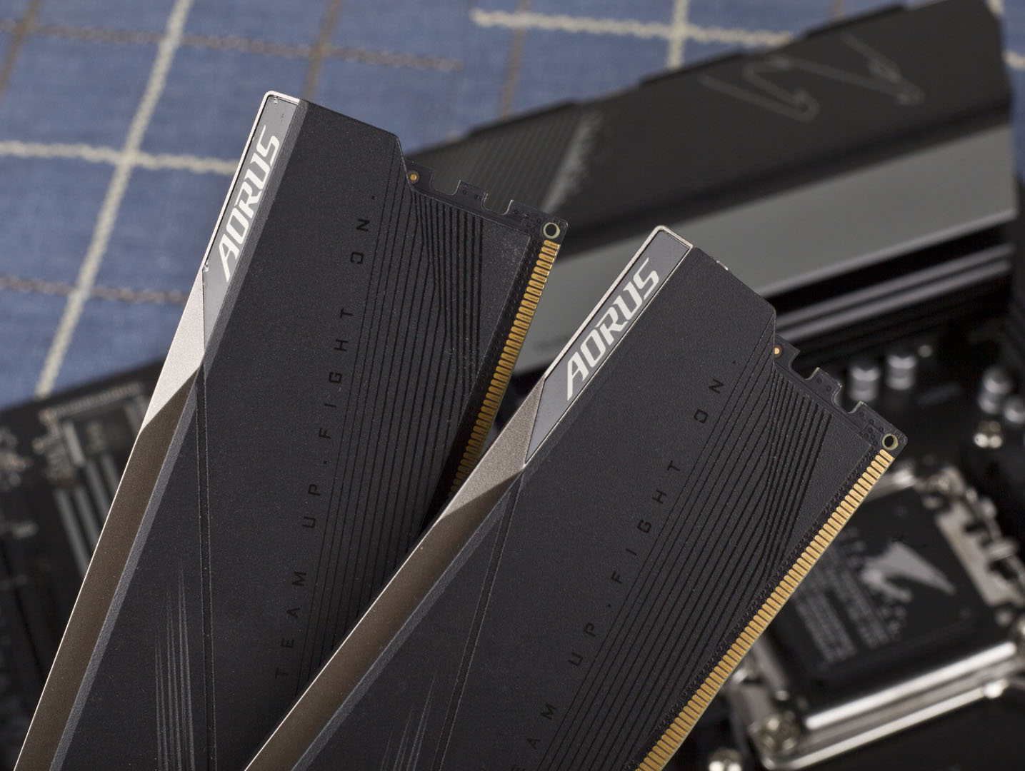 技嘉小雕x670aorus,技嘉锐龙7000系列主板的黑科技