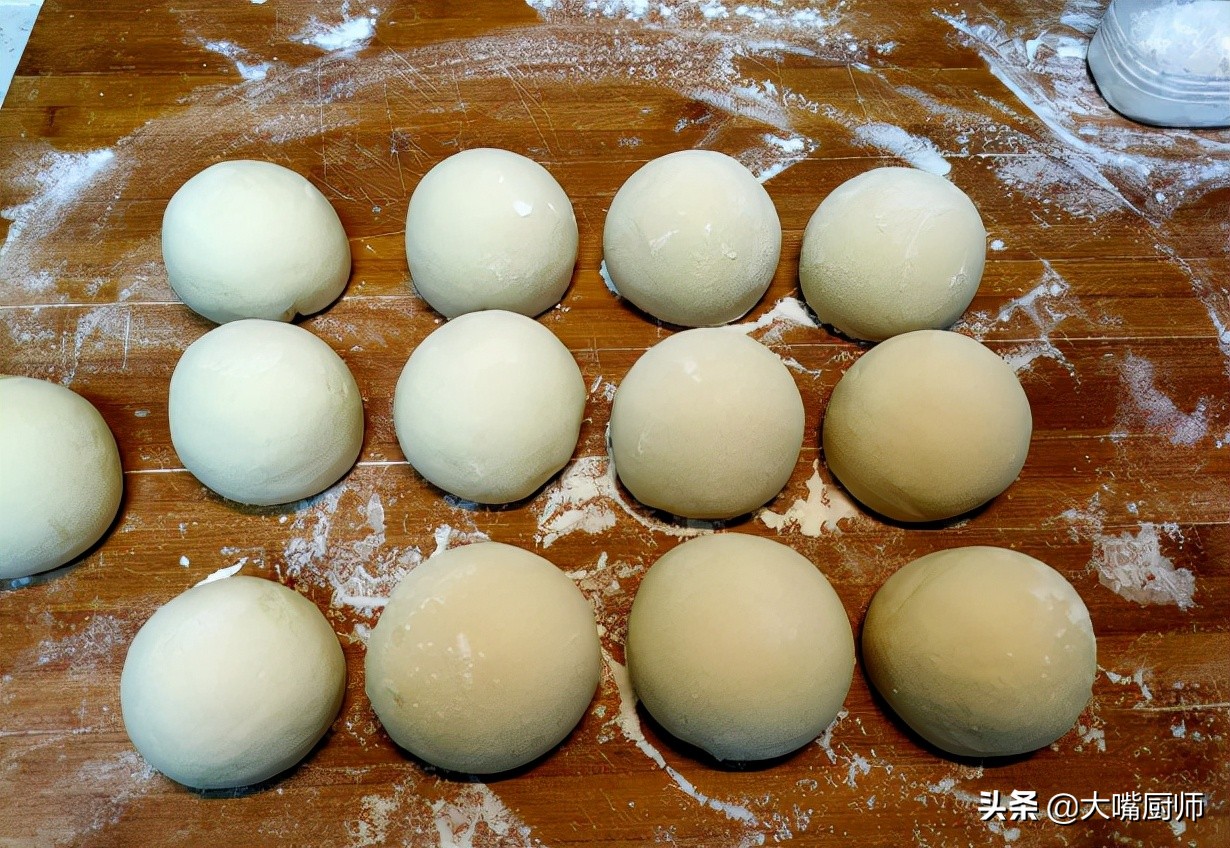 蒸馒头2斤面多少酵母粉怎么发面,蒸馒头一斤面粉的配料