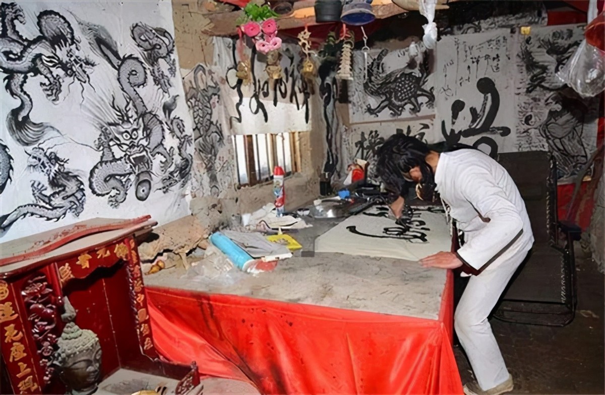 那个相信龙真实存在,离家出走上山寻龙17年的道长,现状如何?